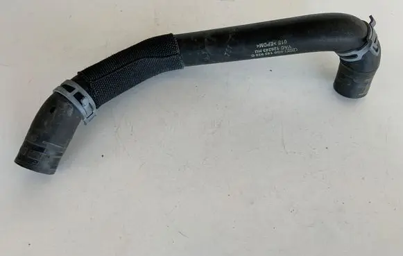 Audi A6 S6 C7 4G Engine coolant pipe/hose 4G0145922C
