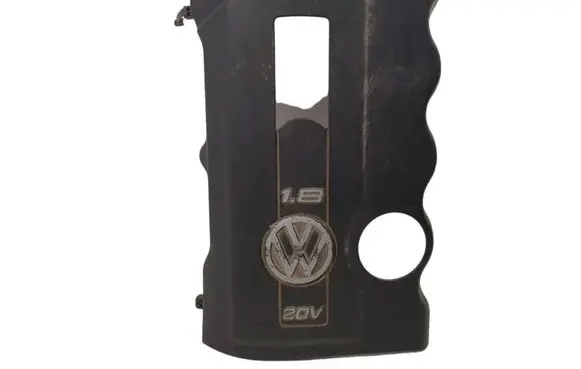 Volkswagen PASSAT B5 Engine cover (trim) 058103724F