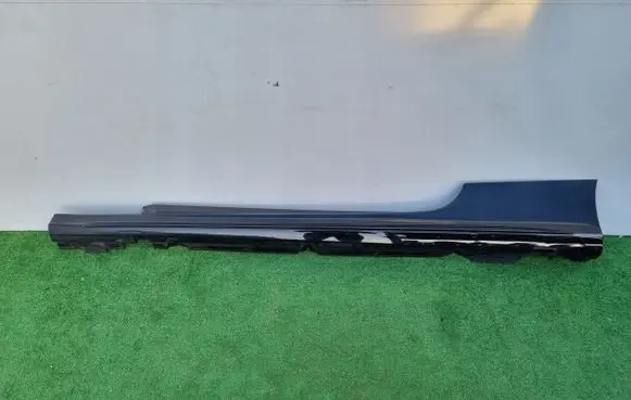 Mercedes-Benz C AMG W205 Sill A2056906905