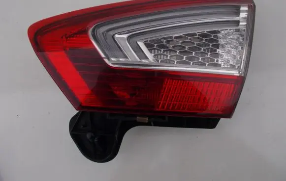 Ford Mondeo MK IV Tailgate rear/tail lights 13A602