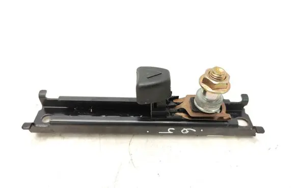 Alfa Romeo GT Seat belt adjustment rail 