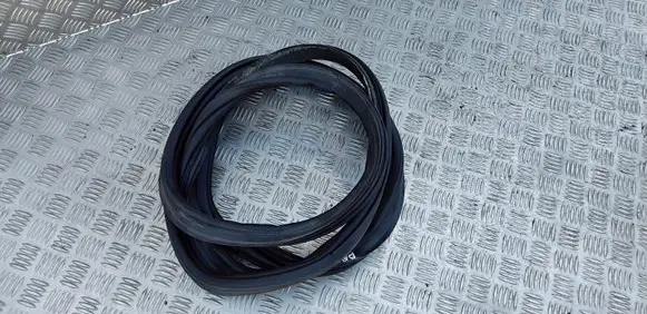 BMW X6 E71 Loading door rubber seal (on body) 77417010