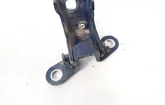 Ford Mondeo Mk III Rear door lower hinge 93bbf26801al