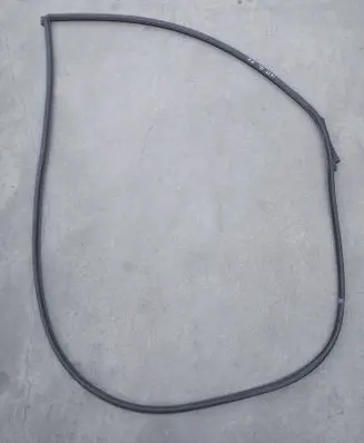 Hyundai ix35 Rubber seal front door (on door) 