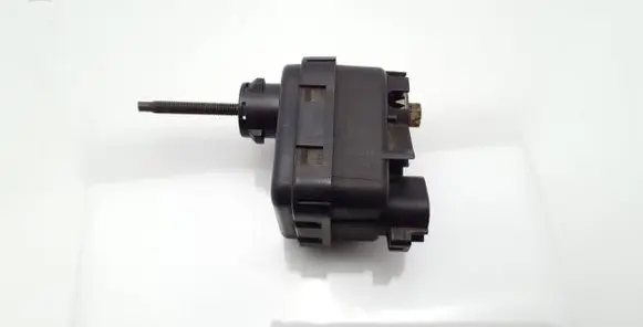 Toyota RAV 4 (XA20) Headlight level adjustment motor 3722132045