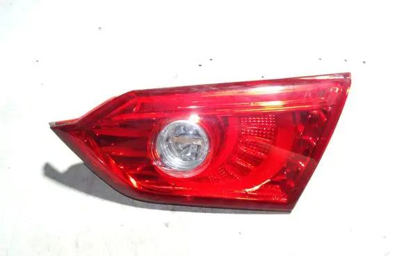 Infiniti Q50 Tailgate rear/tail lights W0698