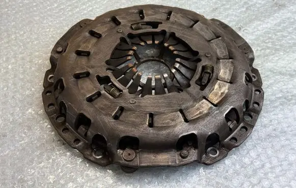 BMW 5 E39 Pressure plate 4122E0803 3000832301