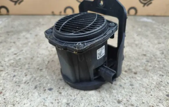 Ford Explorer VI Horn signal LB5T19J215BC 8923031101C