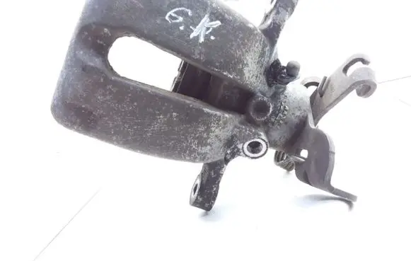 Opel Insignia A Rear brake caliper