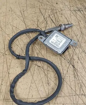 Mercedes-Benz ML W166 Lambda probe sensor A0009055812