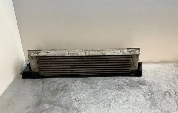 BMW 5 E60 E61 Intercooler radiator 7791909 D2214000 7791180