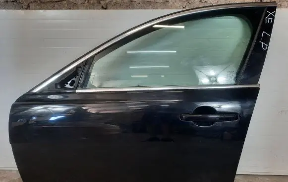 Jaguar XE Front door