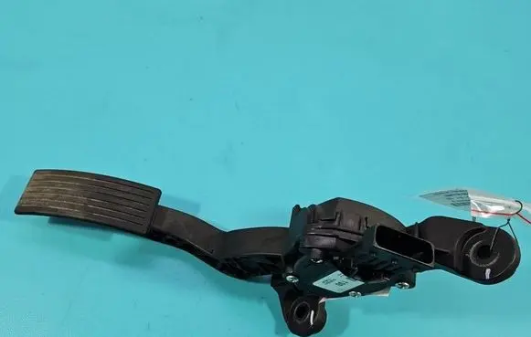 Hyundai i20 (GB IB) Accelerator throttle pedal 327001S000 IMPRK1590108