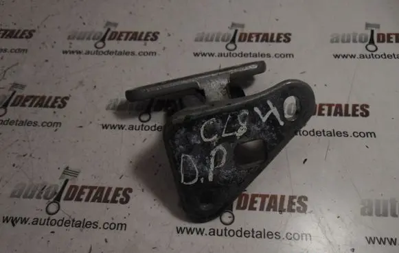Mercedes-Benz CLS C219 Front door upper hinge