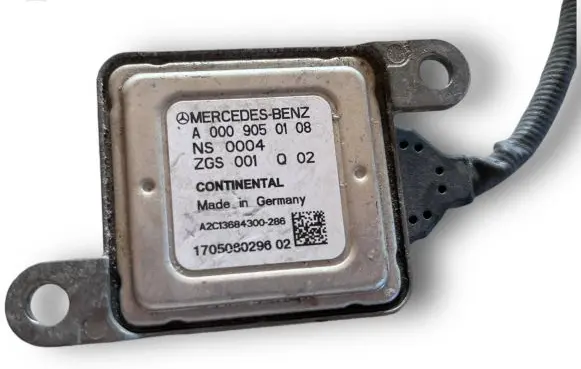 Mercedes-Benz C W205 Central body control module A0009050108