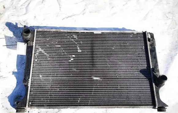Toyota Avensis T250 Coolant radiator 