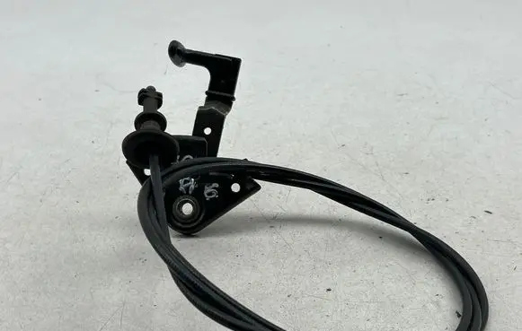 Audi A6 S6 C5 4B Engine bonnet (hood) release handle 