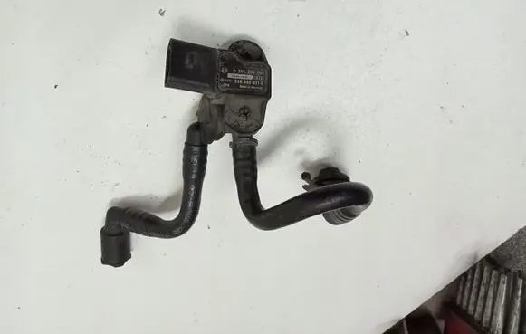 Volkswagen Polo V 6R Air pressure sensor 0261230081