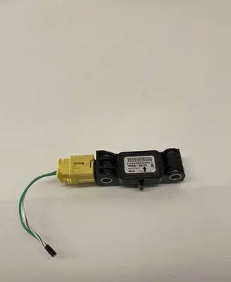 Suzuki Grand Vitara II Airbag deployment crash/impact sensor 3893065J30 W002T11871