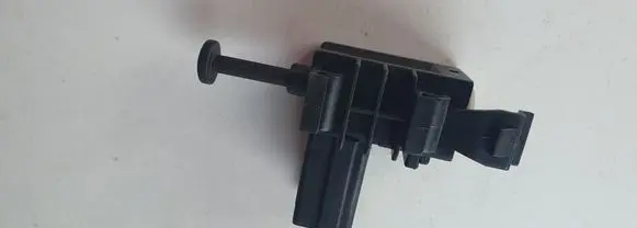 Clutch pedal sensor
