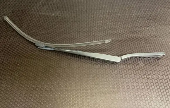 BMW 5 F10 F11 Windshield/front glass wiper blade 7182459