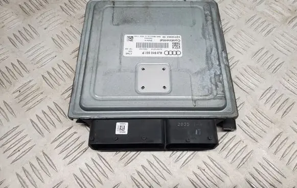 Audi Q7 4L Engine control unit/module 4L0910551P 4L0910551A