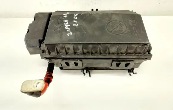 Opel Zafira C Fuse box set 13302323 13343769