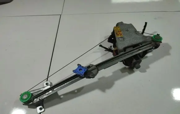 Sliding door window regulator with motor