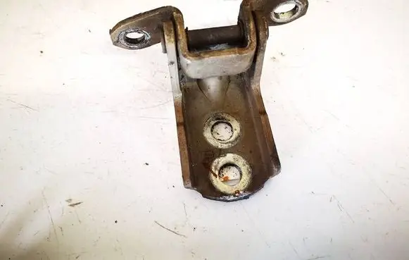 Nissan Tiida C11 Front door upper hinge 