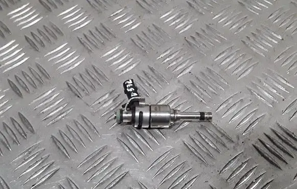 Hyundai i30 Fuel injector 3531003AC0