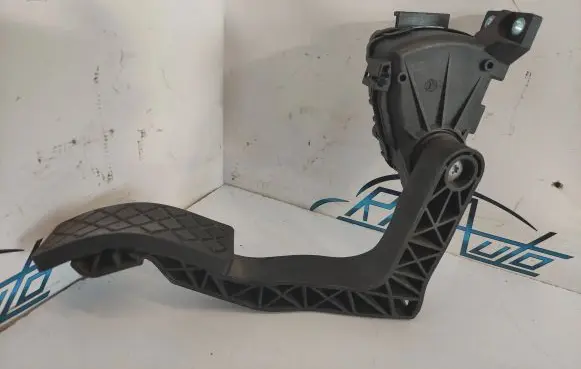 Audi A8 S8 D3 4E Accelerator throttle pedal 4E1723523 F30015601 6PV00802628