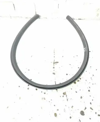 Front door rubber seal
