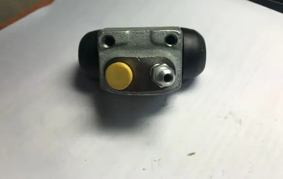 Hyundai Lantra I Rear brake cylinder 5110