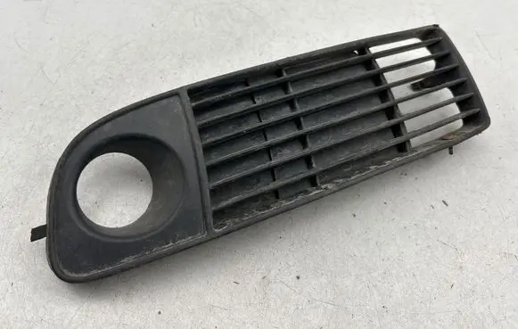 Audi A6 S6 C5 4B Front fog light trim/grill MN125590 4B0807681J