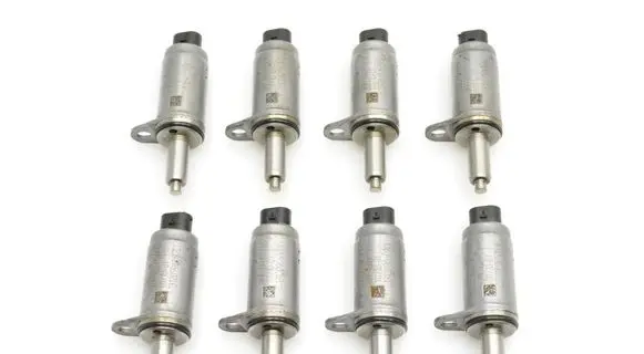 Volkswagen Golf VII Valve 06E103697M