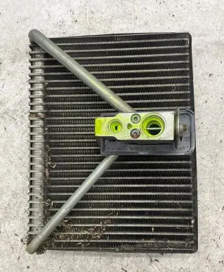 Volvo V70 Air conditioning (A/C) radiator (interior) 31101177 5037141330
