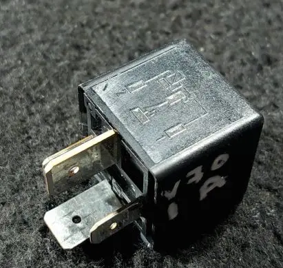 Volvo V70 Other relay 9441158 V23154J52X346