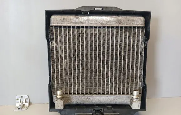 BMW 5 F10 F11 Engine oil radiator 7572542