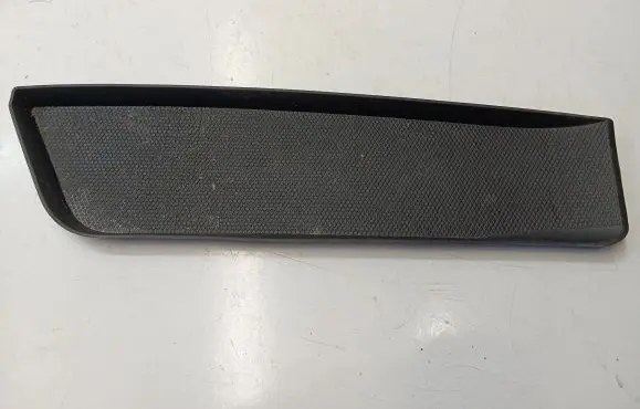 Mercedes-Benz GLE (W166 - C292) Central console drawer/shelf pad A1667270194