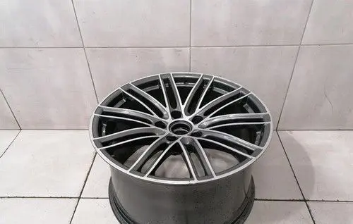 Porsche 911 991 R21 alloy rim 99136276101