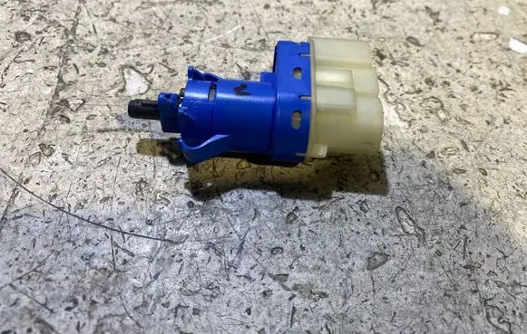 Fiat Ducato Brake pedal sensor switch 50520116