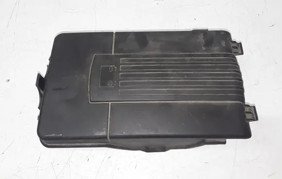 Volkswagen PASSAT B6 Battery box tray cover/lid 1K0915443A