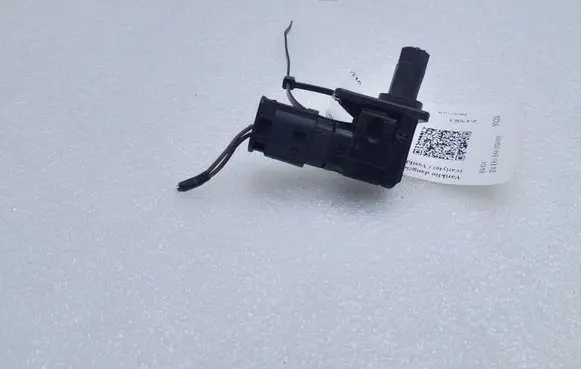 BMW Z4 E85 E86 Bonnet alarm switch sensor 1452049 14520491