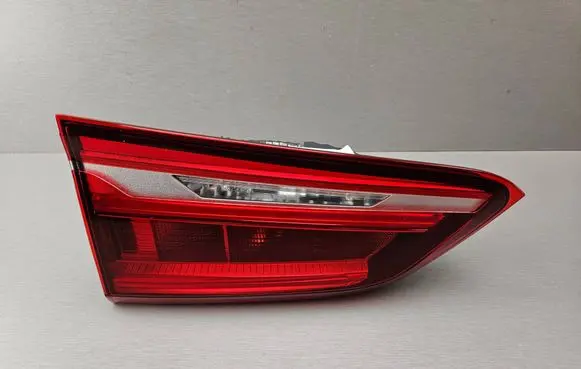 BMW X1 F48 F49 Tailgate rear/tail lights 7350697 63217350697 2710635
