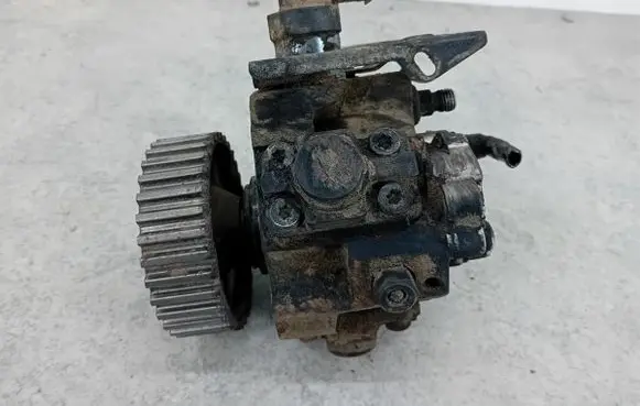 Citroen Berlingo Fuel injection high pressure pump 9654794380A