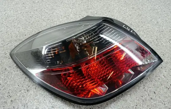 Opel Astra H Rear/tail lights 24451832