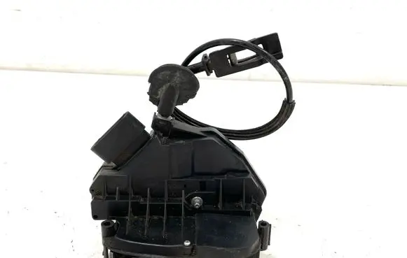 Ford Fiesta Front door lock 40534133 8A6AA21813AD 2809A