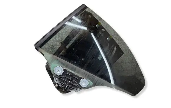 BMW 4 F32 F33 Rear side window 7363837 7046031 7352749