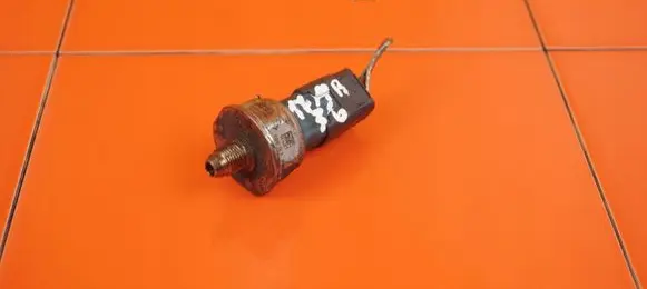 Nissan Qashqai Fuel pressure sensor H8201420996 HRA2
