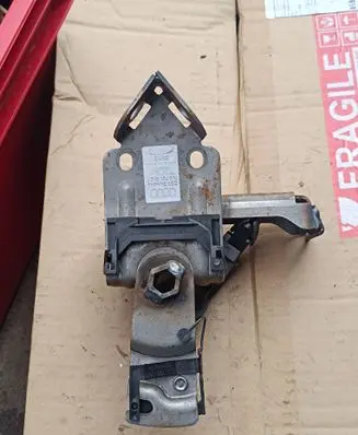 Handbrake/parking brake lever assembly